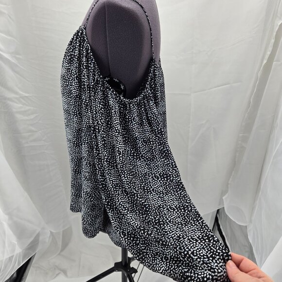 630-8 Vince Camuto Flowy cold shoulder abstract Black/Blue/White top Size XL - Picture 4 of 9